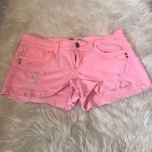 l.e.i peach shorts